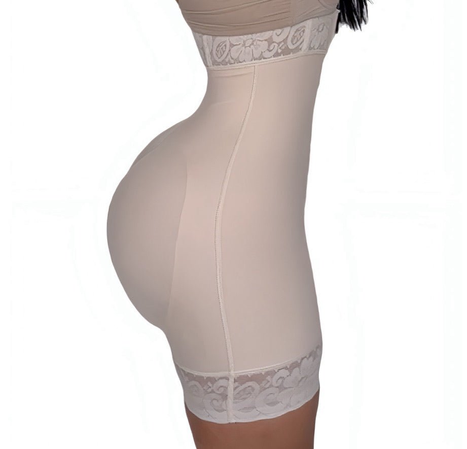5.INVISIBLE  BBL  SHORTS